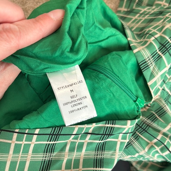 Gorgeous lined Lumiere Green and White Long Sleeve Jumpsuit - Christmas holiday - Picture 10 of 10